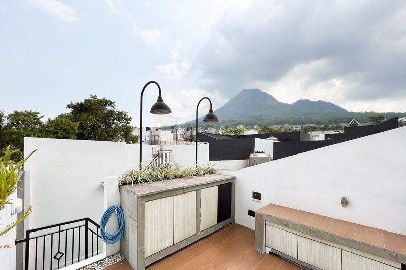 Arrayyan Executive Village - Rooftop